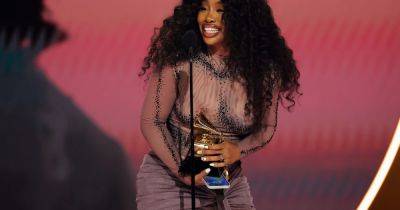 Glastonbury 2024 headliner SZA's net worth, beating the bullies, and breast implant fears - www.manchestereveningnews.co.uk - London - USA - New Jersey