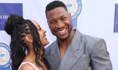 Jonathan Majors Returns to Red Carpet After Sentencing, Joins Girlfriend Meagan Good at NAACP Theatre Awards - www.justjared.com - Los Angeles