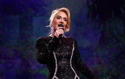 Footage shows Adele may have misheard allegedly homophobic heckler accused of shouting “Pride sucks” - www.nme.com - Las Vegas