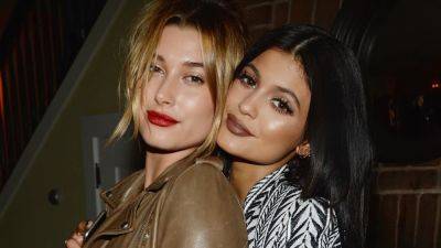 Kylie Jenner Is Nostalgic for Her Tumblr Era as She Welcomes Hailey Bieber to the Mom Club - www.glamour.com