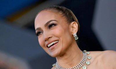 Jennifer Lopez addresses fans in heartfelt newsletter amid tour cancellation and divorce rumors - us.hola.com