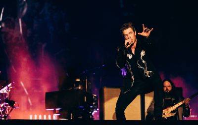 Watch The Killers cover Yeah Yeah Yeah’s ‘Maps’ at Gov Ball 2024 - www.nme.com - Britain - New York - Ireland - Dublin