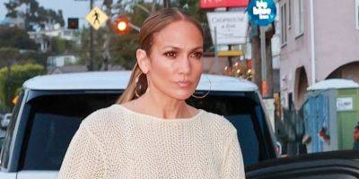 Jennifer Lopez Wows in Gorgeous Dress During Outing Amid Rumors She & Ben Affleck are Selling Their Home - www.justjared.com - Santa Monica
