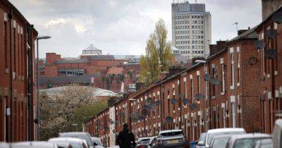 'It's going to rack and ruin...' the Greater Manchester streets where people have had enough - www.manchestereveningnews.co.uk - Manchester - county Oldham