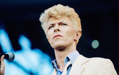 Here’s how David Bowie used to disguise himself in public - www.nme.com - Manchester - Greece - county Rock